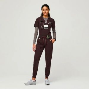 Figs set- Catarina one pocket top and jogger bottoms